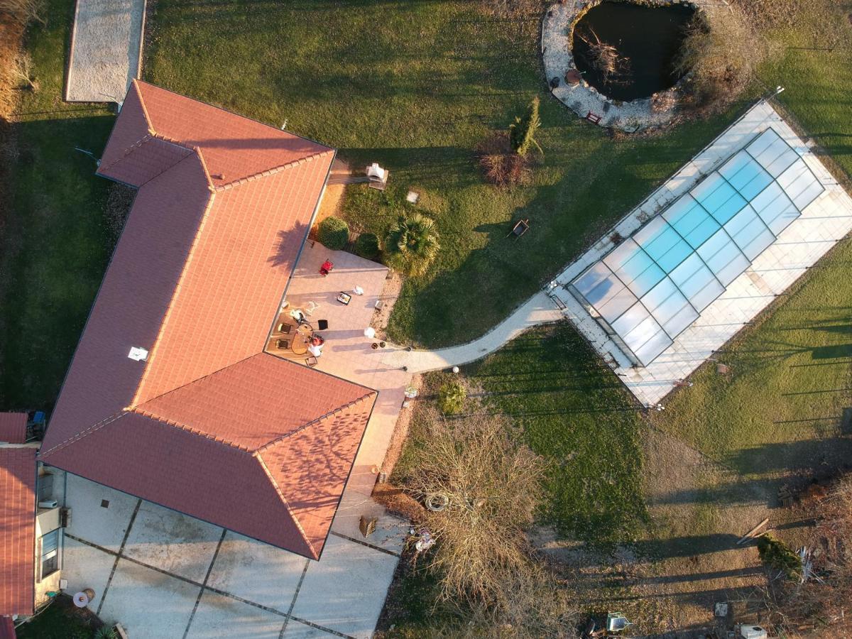 Bed and Breakfast Alaguyauder Le Kota Chatillon-sur-Broue Esterno foto